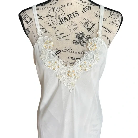 Silk satin white bridal lace night gown with robe